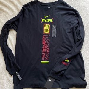 Nike Men’s Graphic Long sleeve